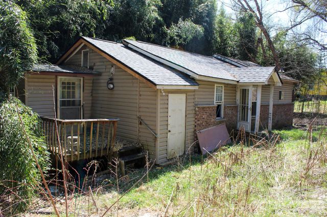 1293 Lake Logan Road, Canton, NC 28716