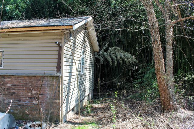 1293 Lake Logan Road, Canton, NC 28716