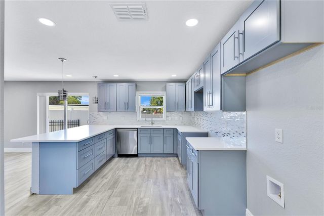 2419 ORANGE CENTER BOULEVARD, Orlando, FL 32805