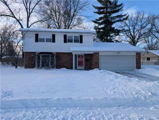 2716 Hemphill Road, Dayton, OH 45440