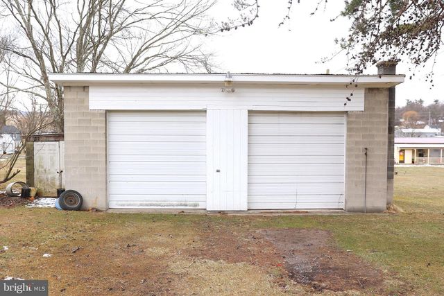 162 BIRCH DR, Lewistown, PA 17044