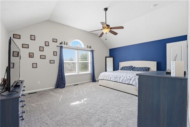 11428 N Ewing Avenue, Kansas City, MO 64156