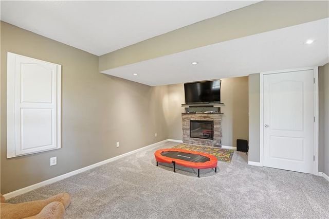 11428 N Ewing Avenue, Kansas City, MO 64156