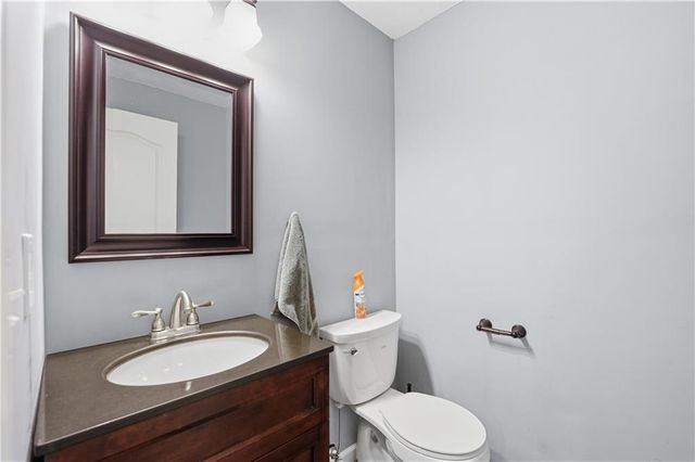 11428 N Ewing Avenue, Kansas City, MO 64156