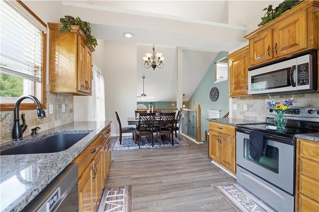 11428 N Ewing Avenue, Kansas City, MO 64156