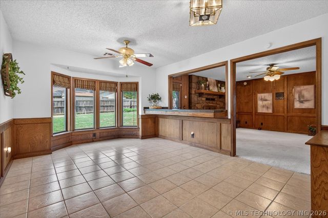 2550 Regency Road, Bartlesville, OK 74006