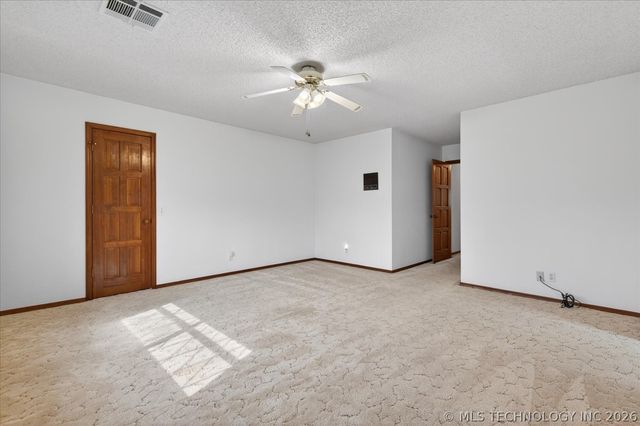 2550 Regency Road, Bartlesville, OK 74006
