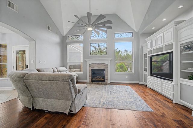 28431 Lauren Cove Lane, Spring, TX 77386