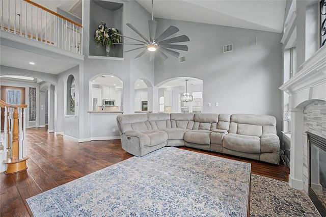 28431 Lauren Cove Lane, Spring, TX 77386