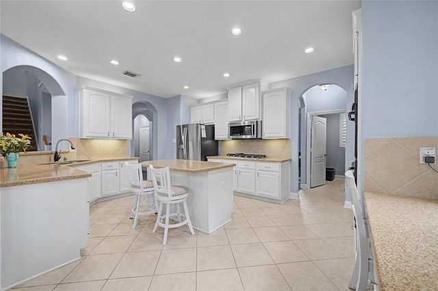 28431 Lauren Cove Lane, Spring, TX 77386