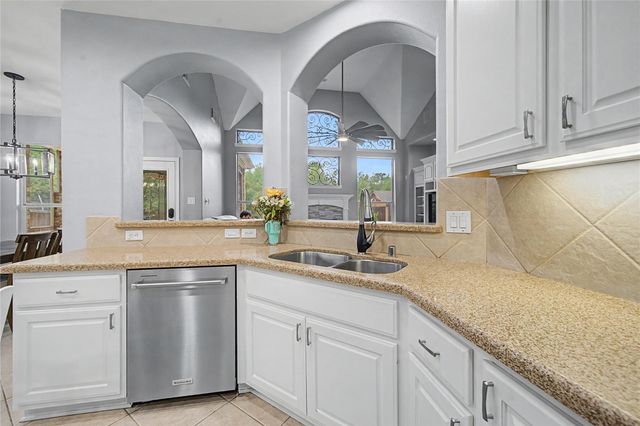 28431 Lauren Cove Lane, Spring, TX 77386