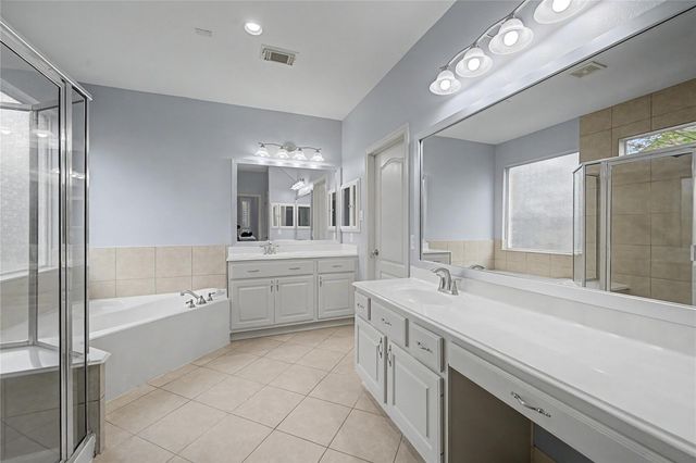 28431 Lauren Cove Lane, Spring, TX 77386