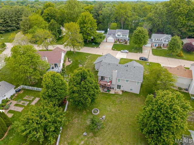 204 Aspen Point, Glen Carbon, IL 62034
