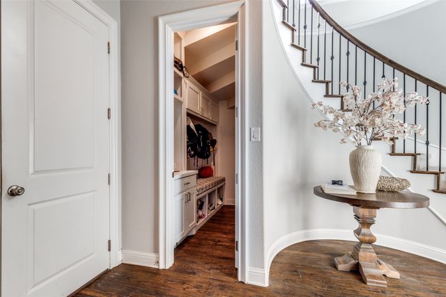 808 Charleston Drive, Southlake, TX 76092