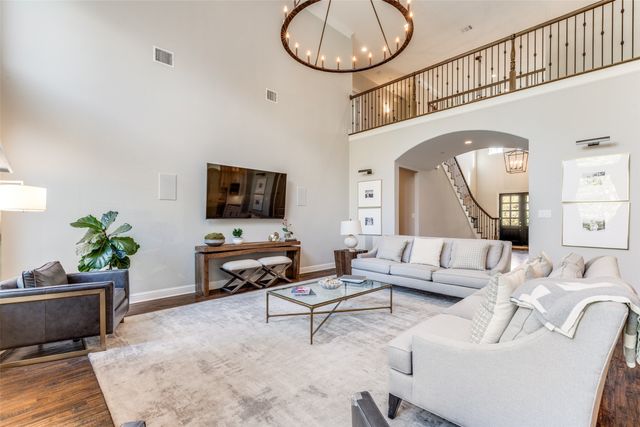 808 Charleston Drive, Southlake, TX 76092