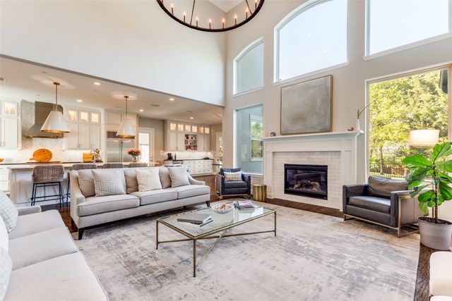 808 Charleston Drive, Southlake, TX 76092