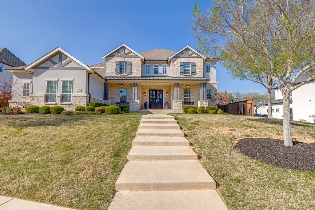 808 Charleston Drive, Southlake, TX 76092