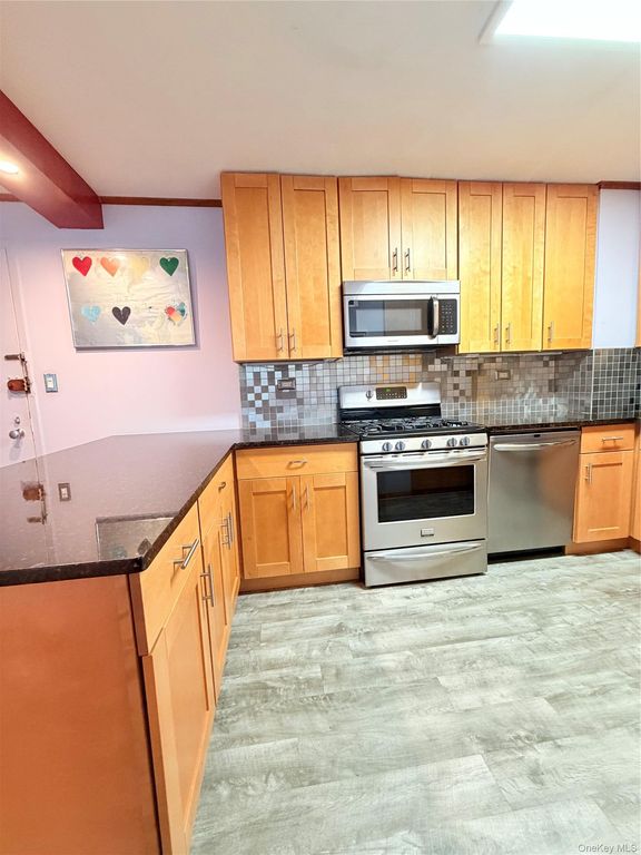 1815 215th Street 2A, Bayside, NY 11360 — photo 3