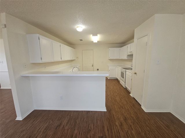 9100 CRANWELL Court, Fort Worth, TX 76134