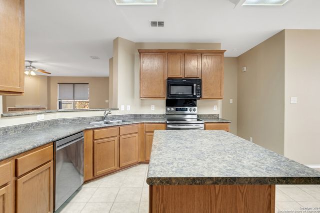 225 Crimson Tree, Cibolo, TX 78108