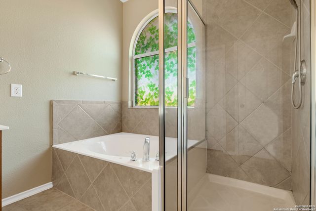 225 Crimson Tree, Cibolo, TX 78108