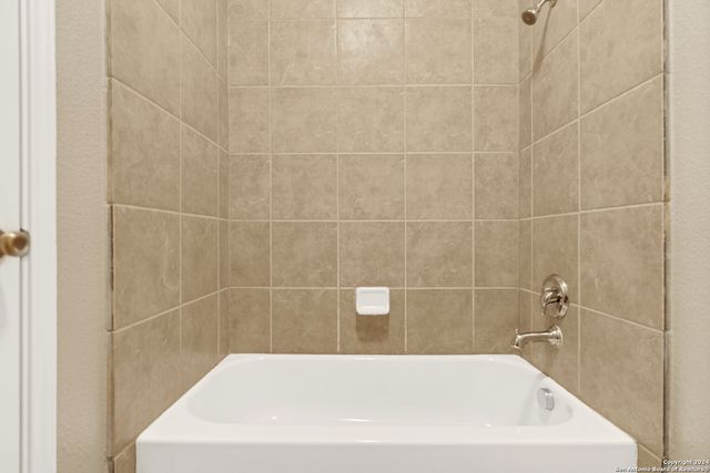 225 Crimson Tree, Cibolo, TX 78108