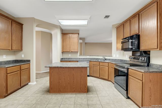 225 Crimson Tree, Cibolo, TX 78108