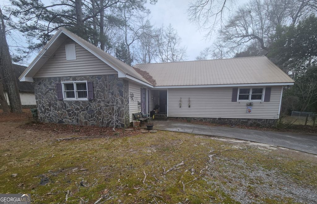 1407 Rainbow Circle, Griffin, GA 30224