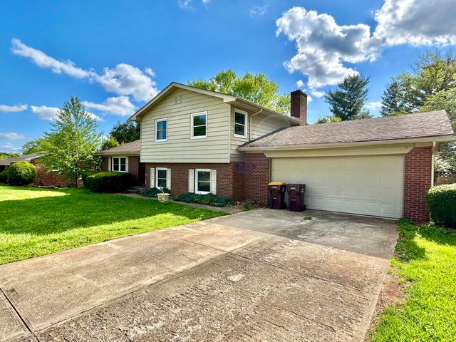 500 Meadowlark Drive, Somerset, KY 42503