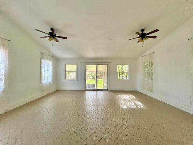 500 Meadowlark Drive, Somerset, KY 42503