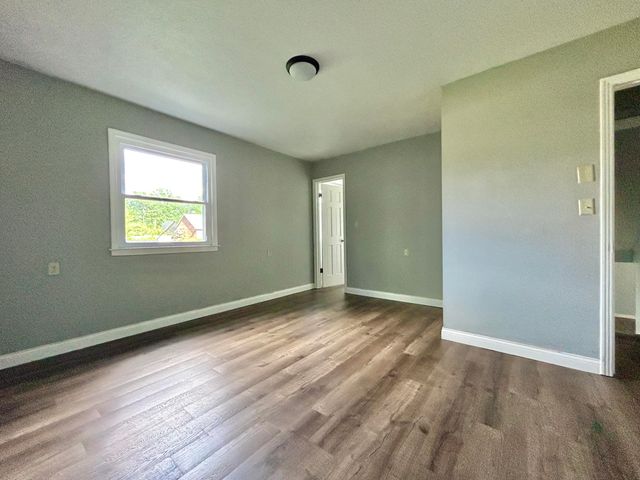 500 Meadowlark Drive, Somerset, KY 42503