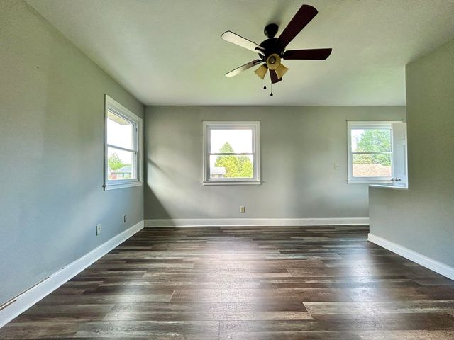 500 Meadowlark Drive, Somerset, KY 42503