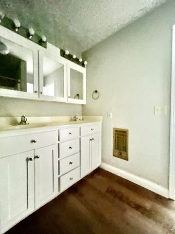 500 Meadowlark Drive, Somerset, KY 42503