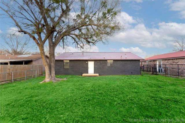 715 NW Bocci Drive, Mcalester, OK 74501