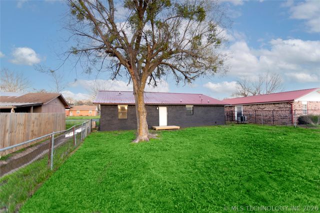 715 NW Bocci Drive, Mcalester, OK 74501
