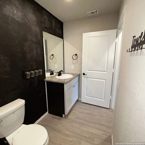 11910 Pewee, San Antonio, TX 78221