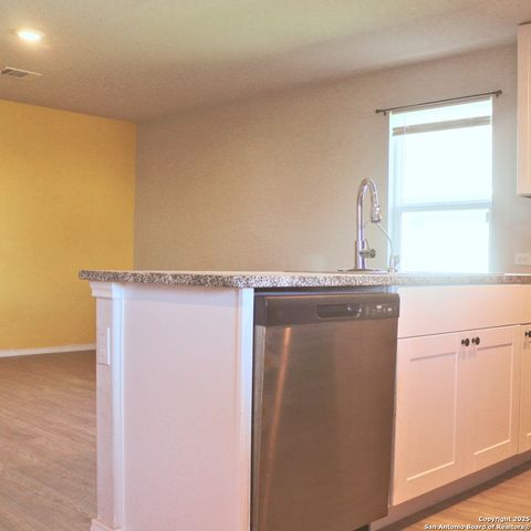 11910 Pewee, San Antonio, TX 78221