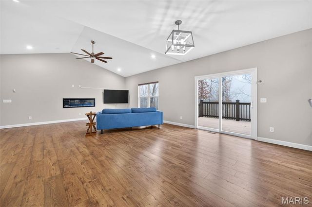 300 Shumard Oak Drive, Troy, MO 63379