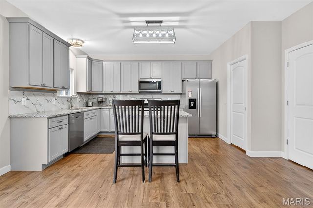 300 Shumard Oak Drive, Troy, MO 63379