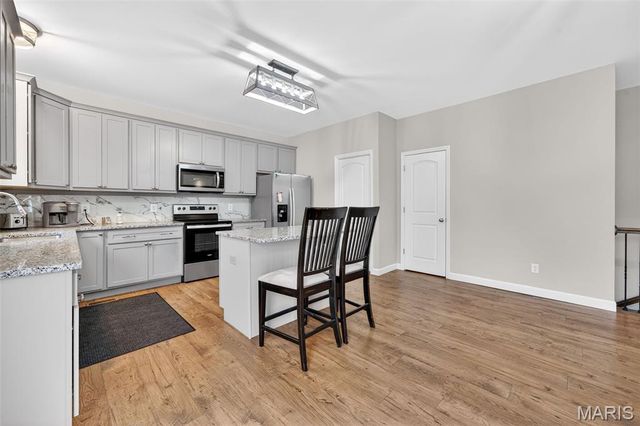 300 Shumard Oak Drive, Troy, MO 63379