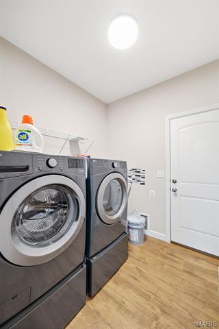 300 Shumard Oak Drive, Troy, MO 63379