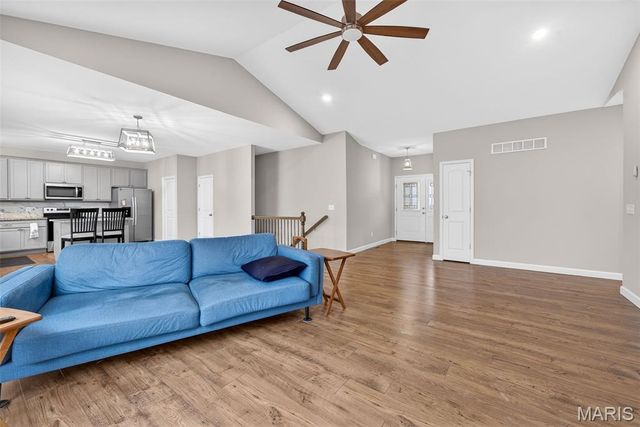 300 Shumard Oak Drive, Troy, MO 63379