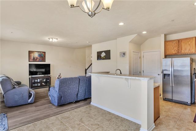 5270 Lantern Hill Ext, Whitehall, PA 15236