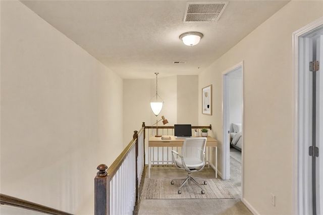 5270 Lantern Hill Ext, Whitehall, PA 15236