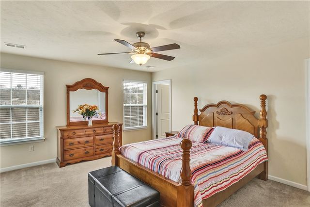 5270 Lantern Hill Ext, Whitehall, PA 15236