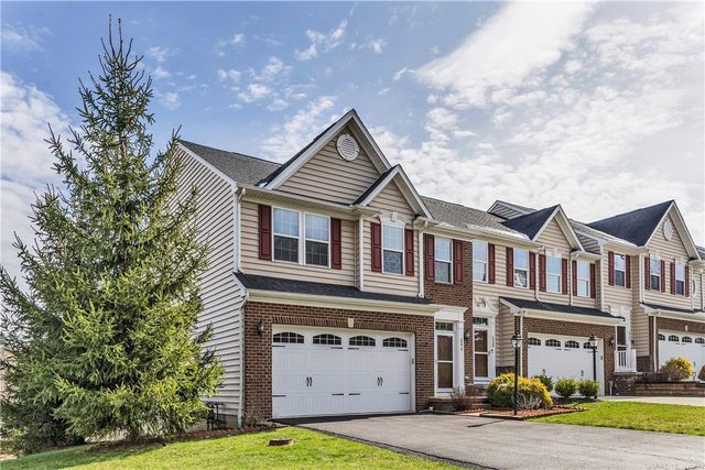 5270 Lantern Hill Ext, Whitehall, PA 15236