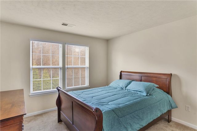 5270 Lantern Hill Ext, Whitehall, PA 15236