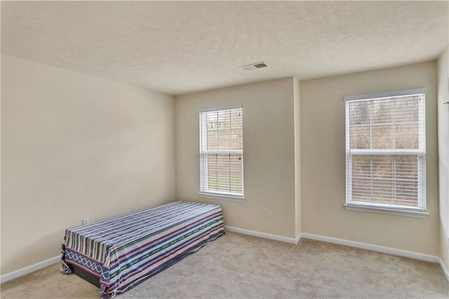 5270 Lantern Hill Ext, Whitehall, PA 15236