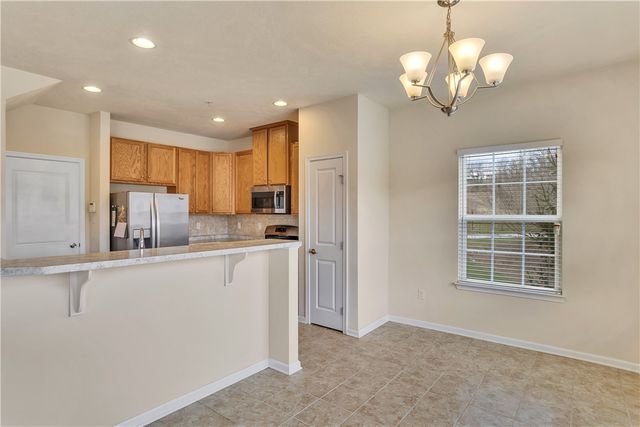 5270 Lantern Hill Ext, Whitehall, PA 15236