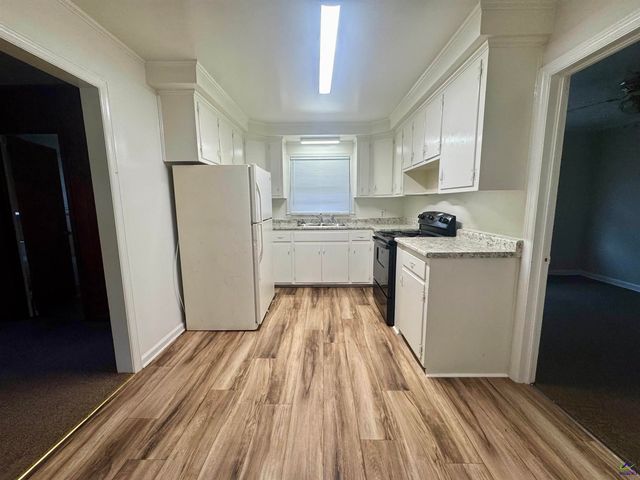 2639 Tredway Drive, Macon, GA 31211